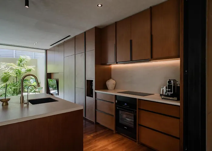 Villa Berawa L 2 Pools, Walk To L Near Finns