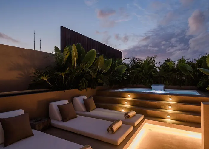 Berawa L 2 Pools, Walk To L Near Finns Villa *