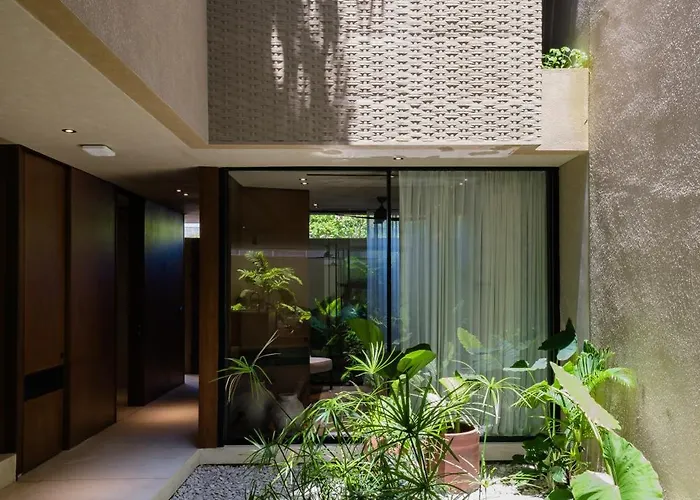 Villa Berawa L 2 Pools, Walk To L Near Finns *